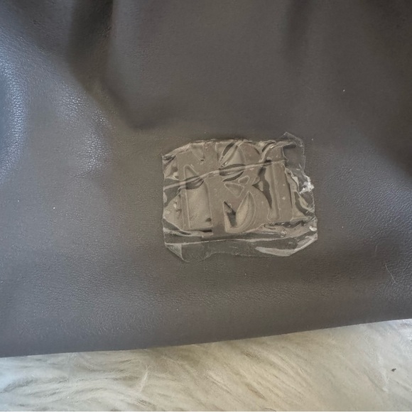 Badgley Mischka Wrapped Frame Clutch Bag - Picture 6 of 10